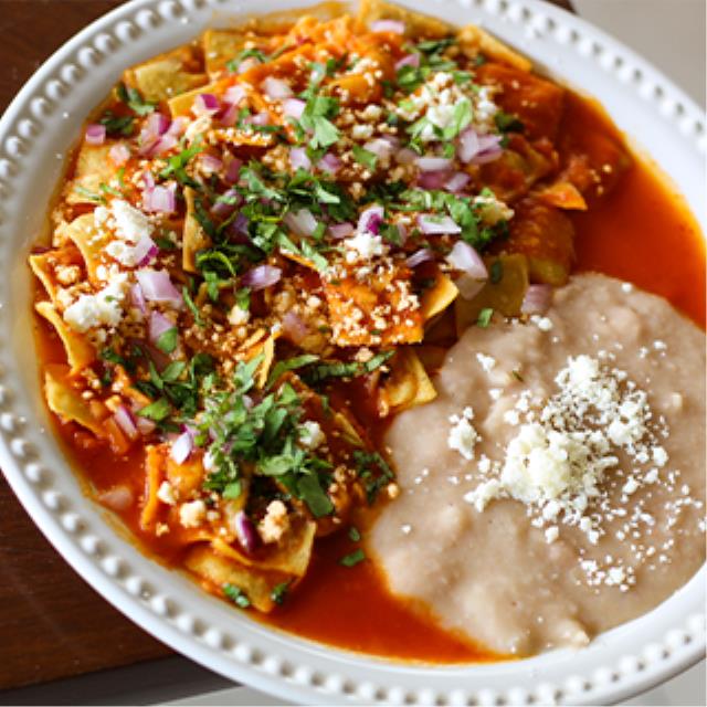 CHILAQUILES ROJOS