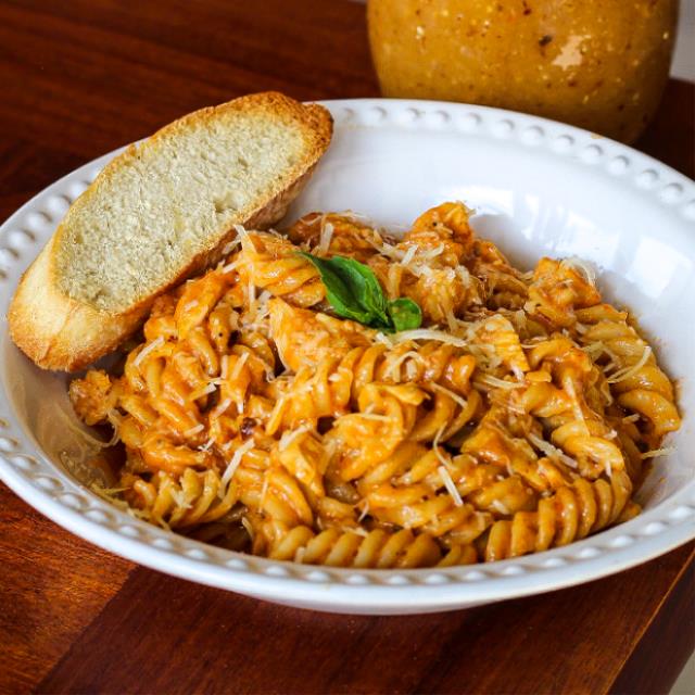 FETUCCINI POMODORO